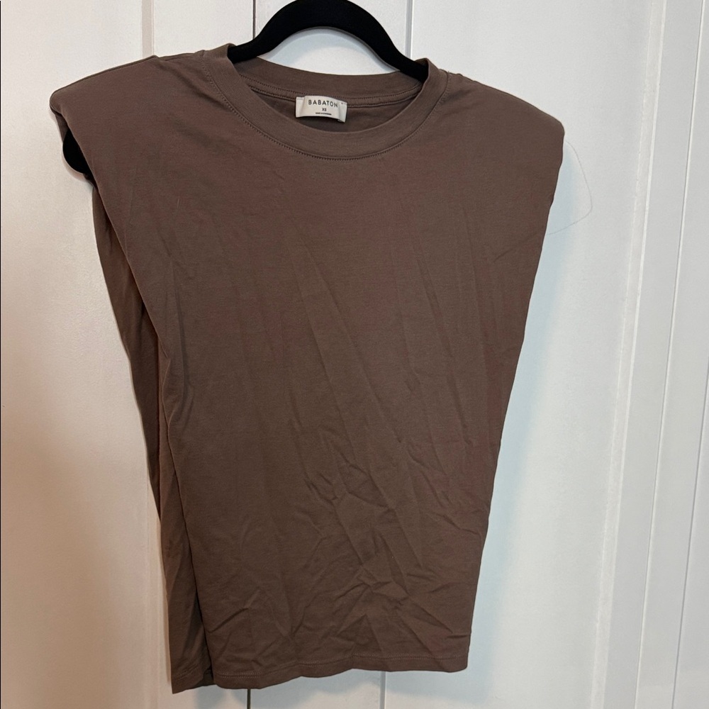 Aritzia Babaton Mocha Brown Padded Shoulder Tee - XS